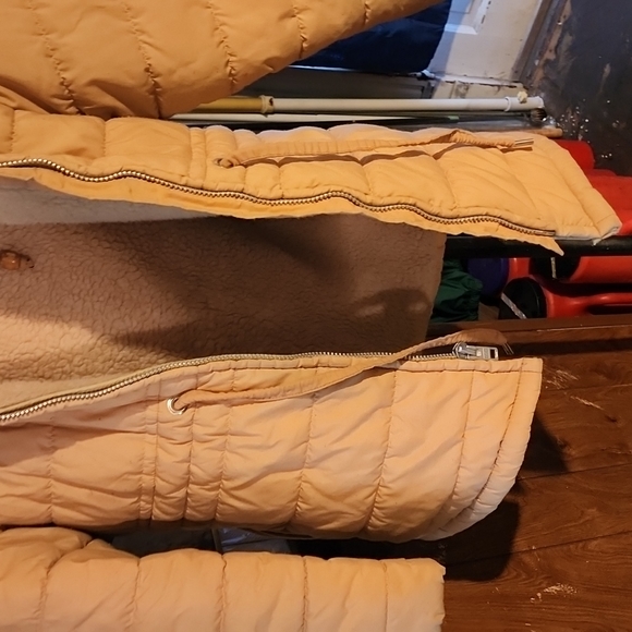 SEARS,ROEBUCK AND CO . GIRLS WINTER COAT. - Picture 2 of 12